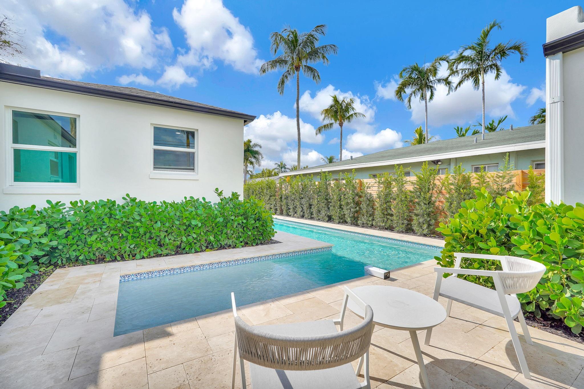 ESTS OF SOUTH PALM BEACH - Residential