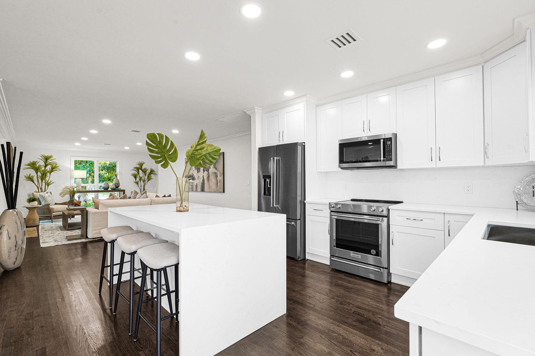 ESTS OF SOUTH PALM BEACH - Residential