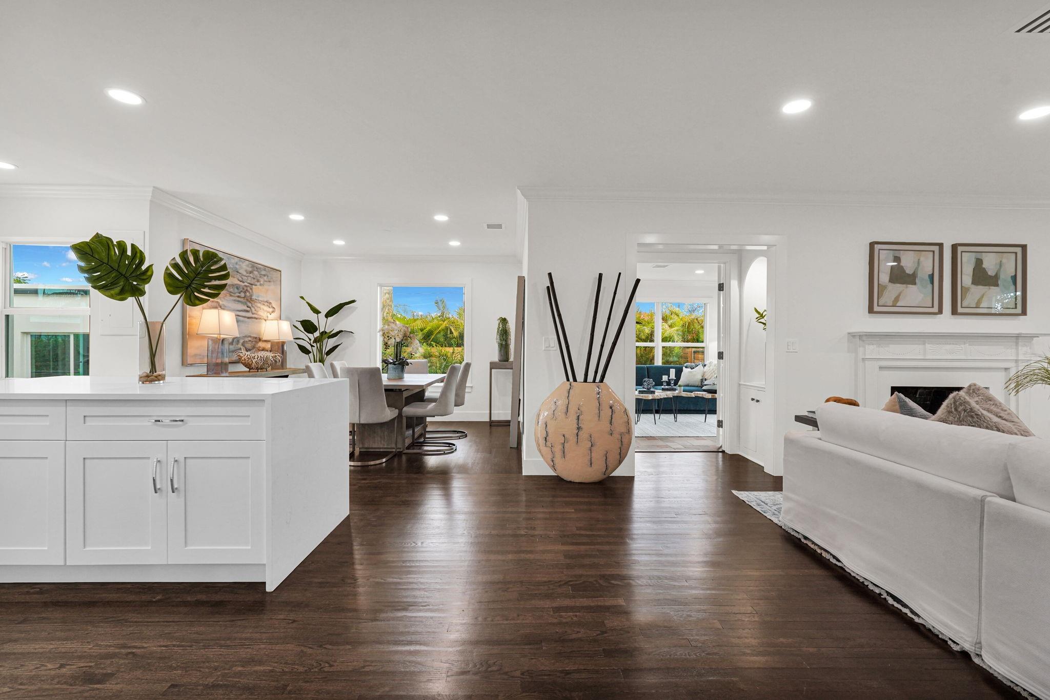 ESTS OF SOUTH PALM BEACH - Residential