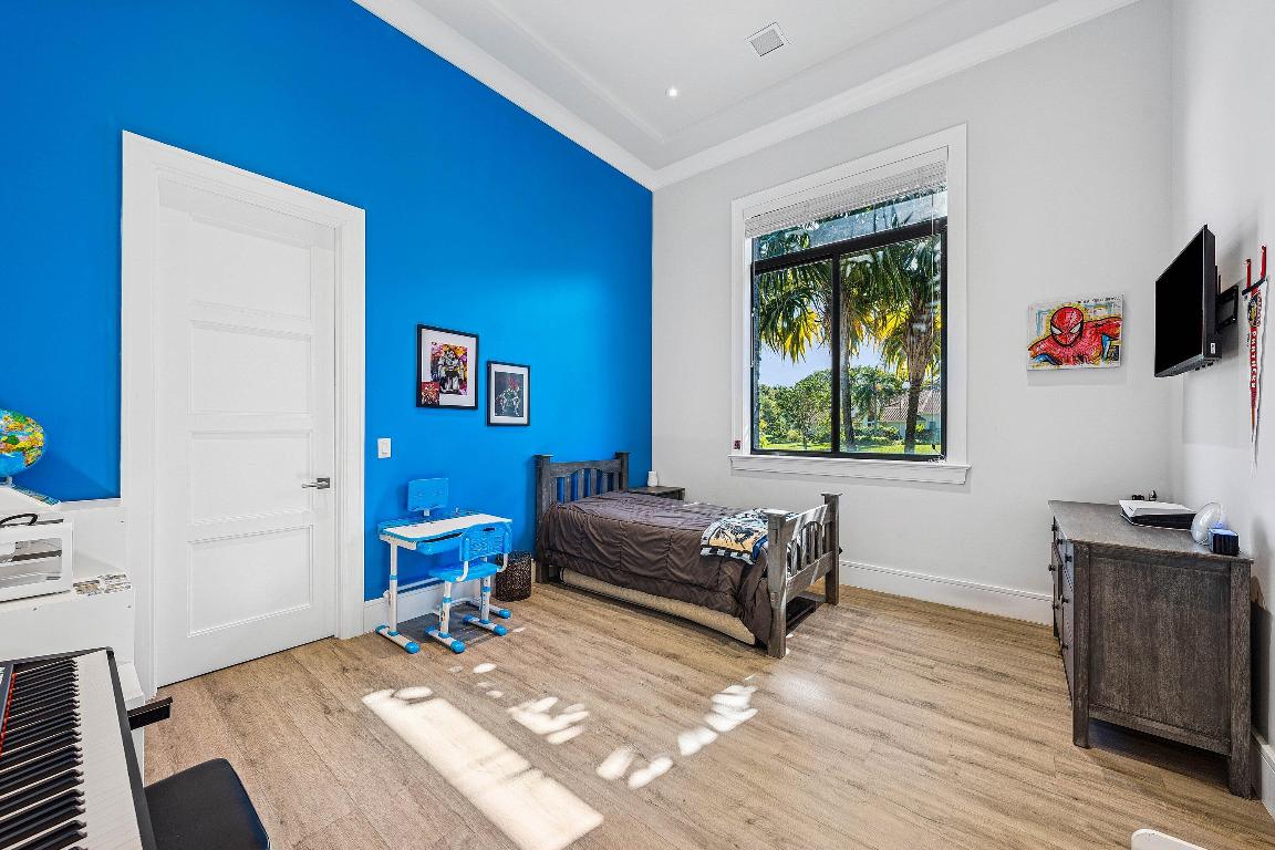 BONIELLO ACRES - Residential