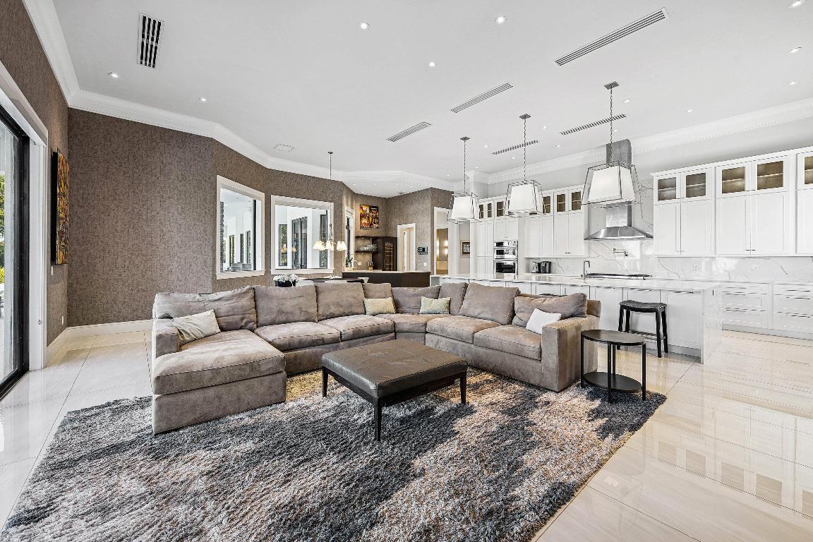 BONIELLO ACRES - Residential