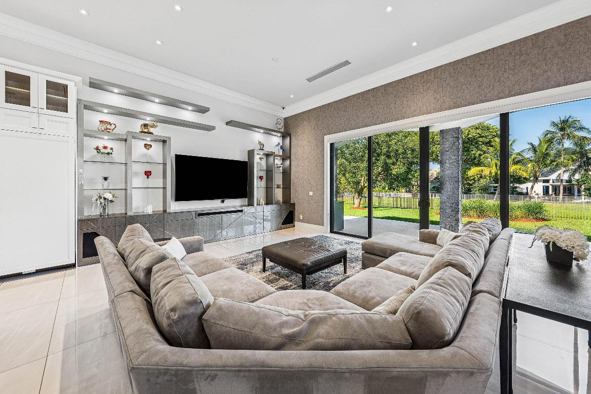 BONIELLO ACRES - Residential