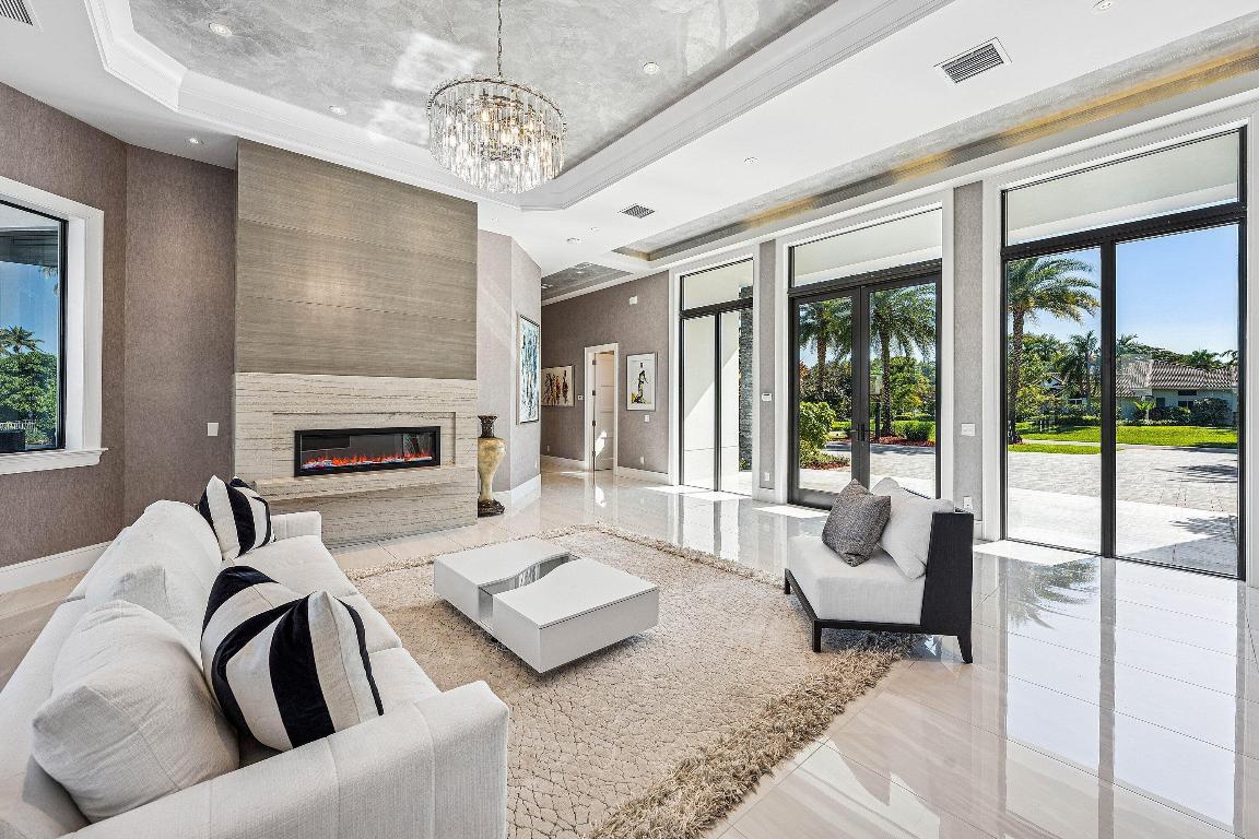 BONIELLO ACRES - Residential