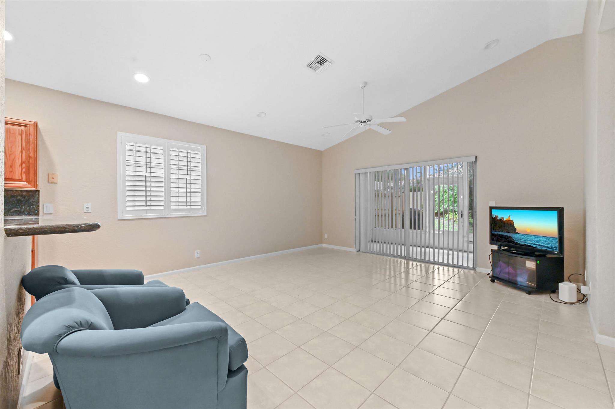 INDIAN HILLS - Residential