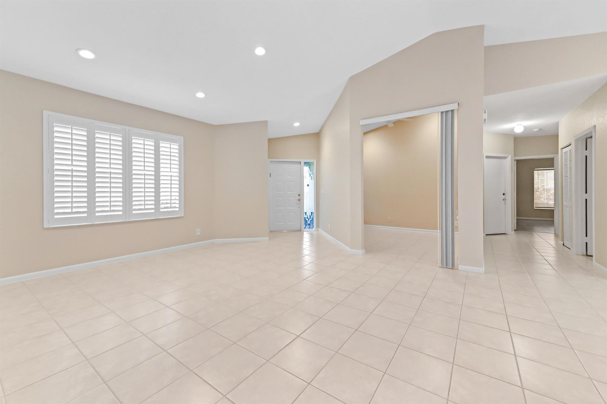 INDIAN HILLS - Residential