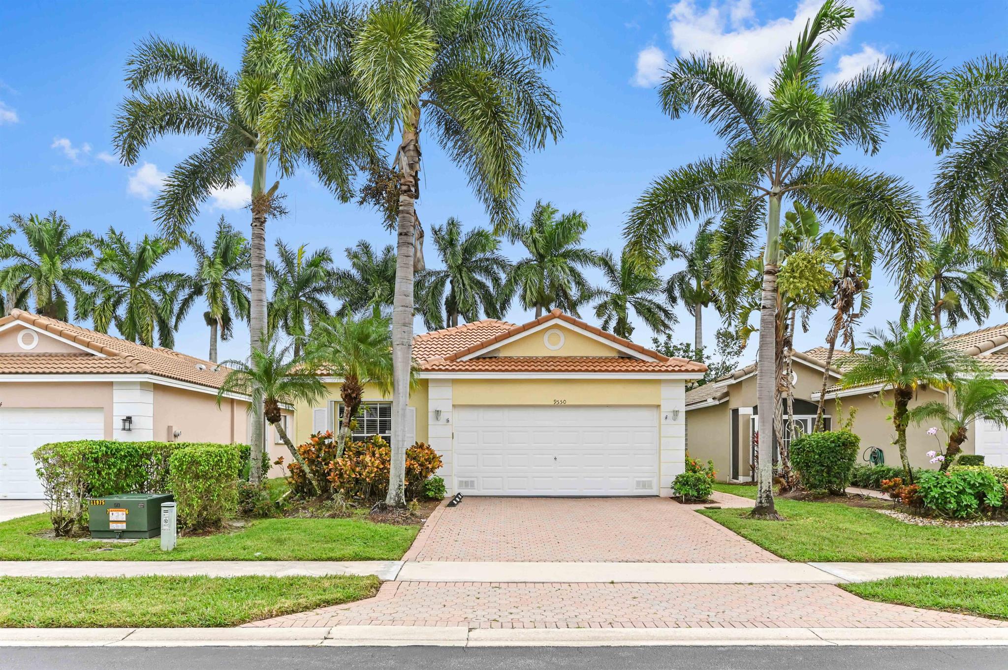 INDIAN HILLS - Residential