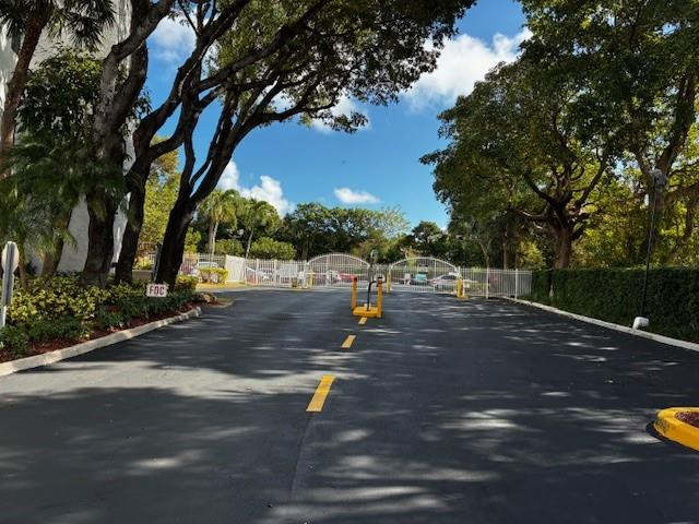 1800 N Andrews Avenue 2I, Fort Lauderdale, FL, 33311/$177,000 2 1800 N Andrews Avenue 2I