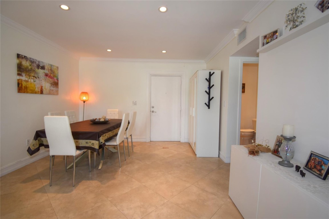 AVILA CONDO - Residential