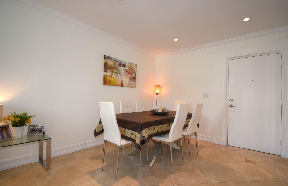 AVILA CONDO - Residential