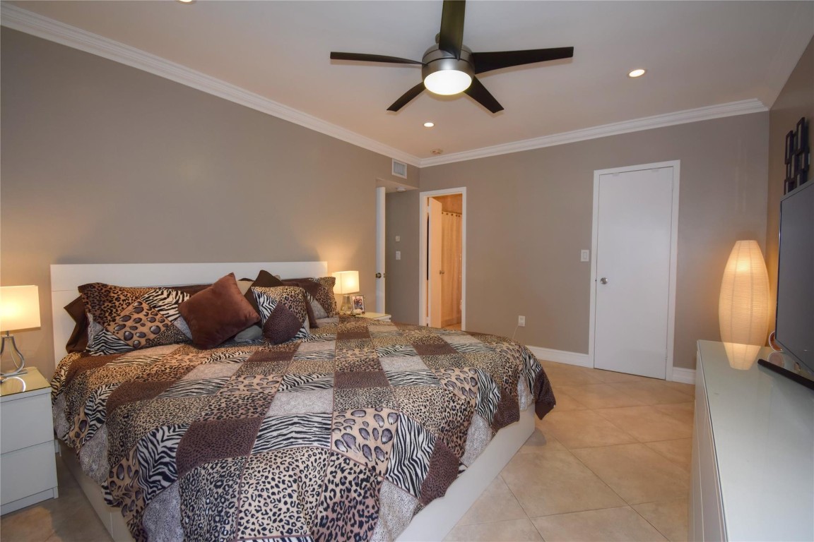 AVILA CONDO - Residential