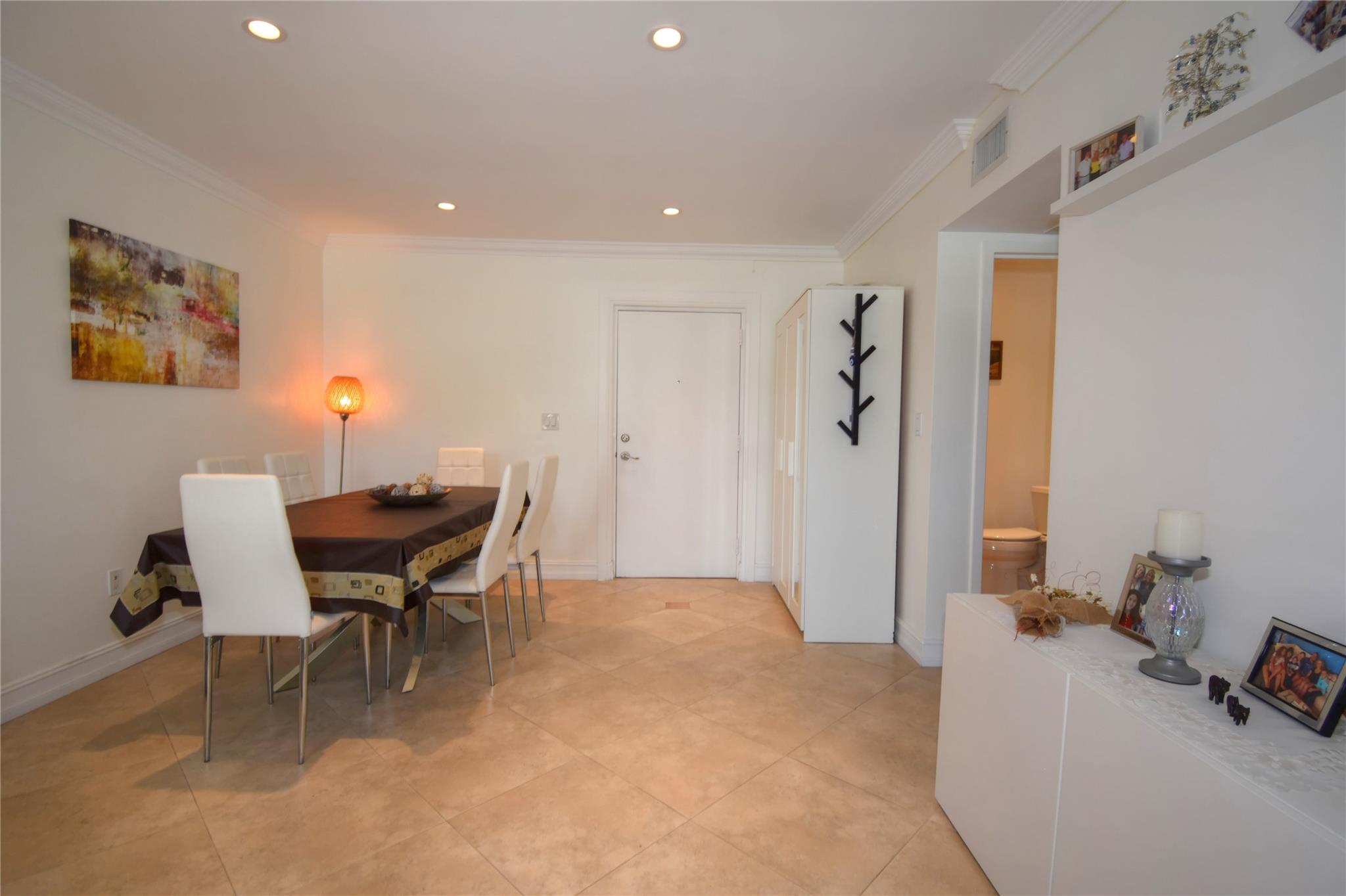 AVILA CONDO - Residential