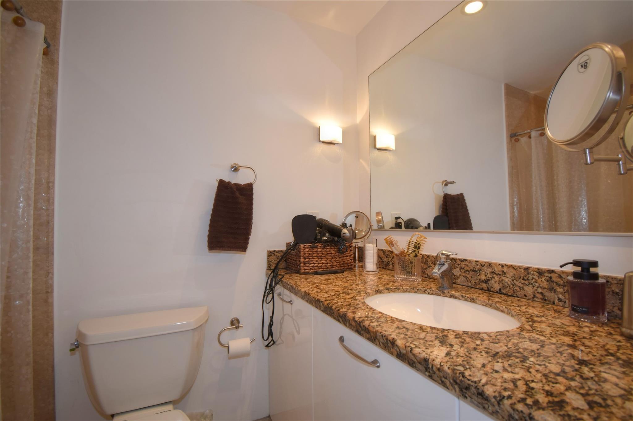 AVILA CONDO - Residential