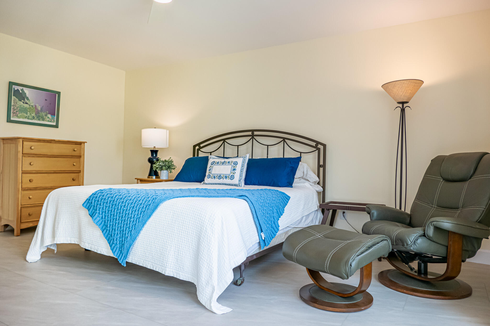 ST LUCIE CLUB AND APARTMENT HOMES CONDO - Residential