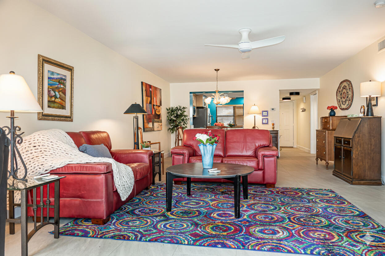 ST LUCIE CLUB AND APARTMENT HOMES CONDO - Residential