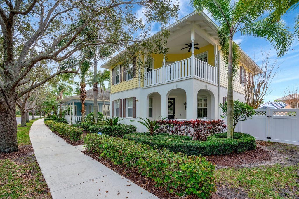 Photo of 118 Castries Drive, Jupiter, FL 33458 (MLS # R11052943)