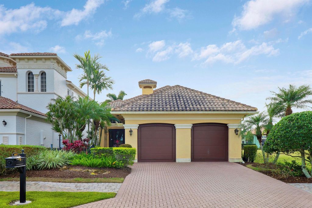 Photo of 107 SE Santa Gardenia, Port Saint Lucie, FL 34953 (MLS # R10949502)