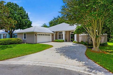 A home in Palm City