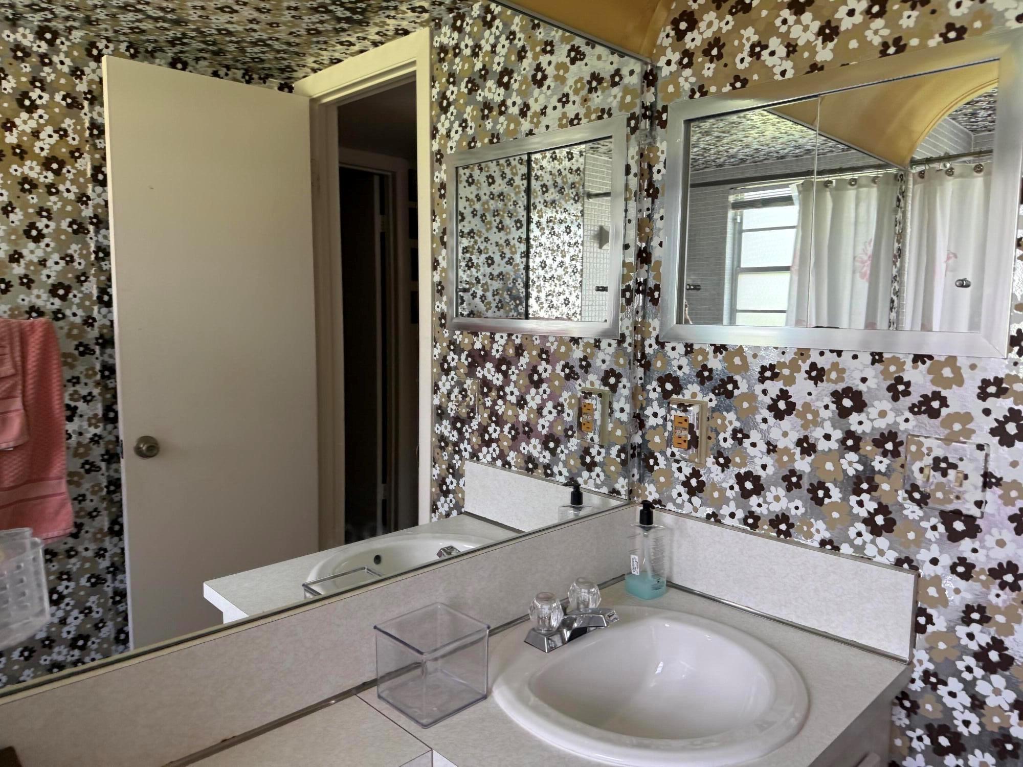 NEWPORT I CONDO - Residential Lease