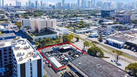 820 NW 23rd St Miami FL 33127