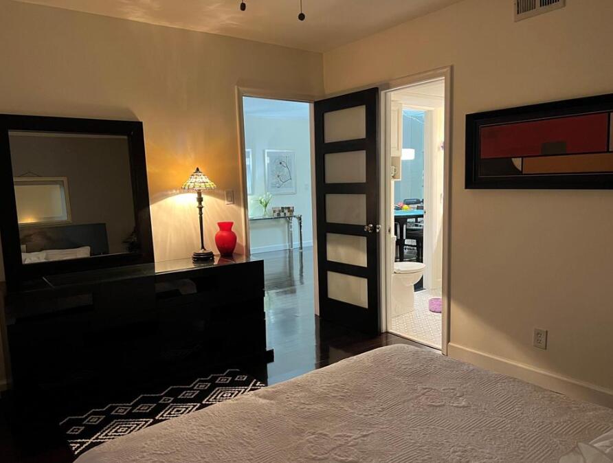 MANOR GROVE VILLAGE ONE INC - Residential Lease