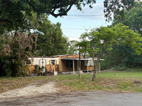 Property photo of 6072 Se 95th Trail, Okeechobee, FL 34974