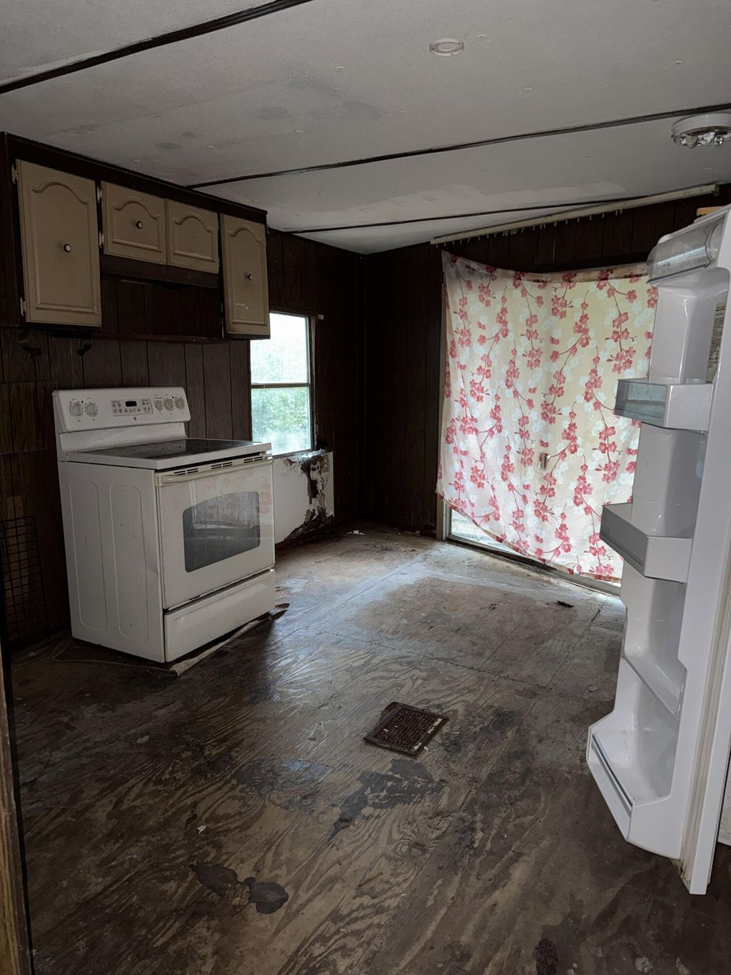 Photo of 6072 SE 95th Trail, Okeechobee, FL 34974 (MLS # B26008336)