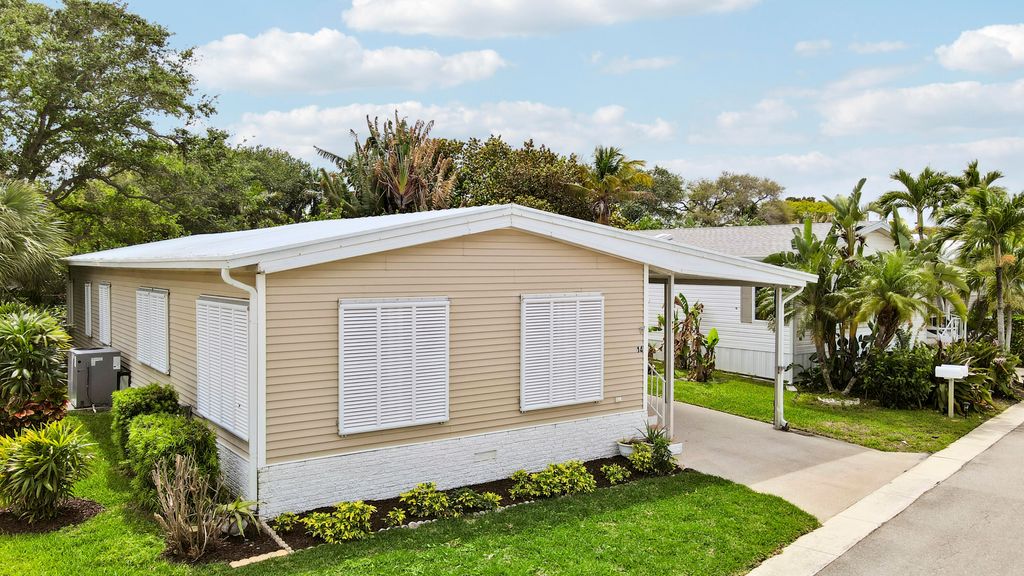 Photo of 400 N Hwy A1a, Jupiter, FL 33477 (MLS # B26010104)