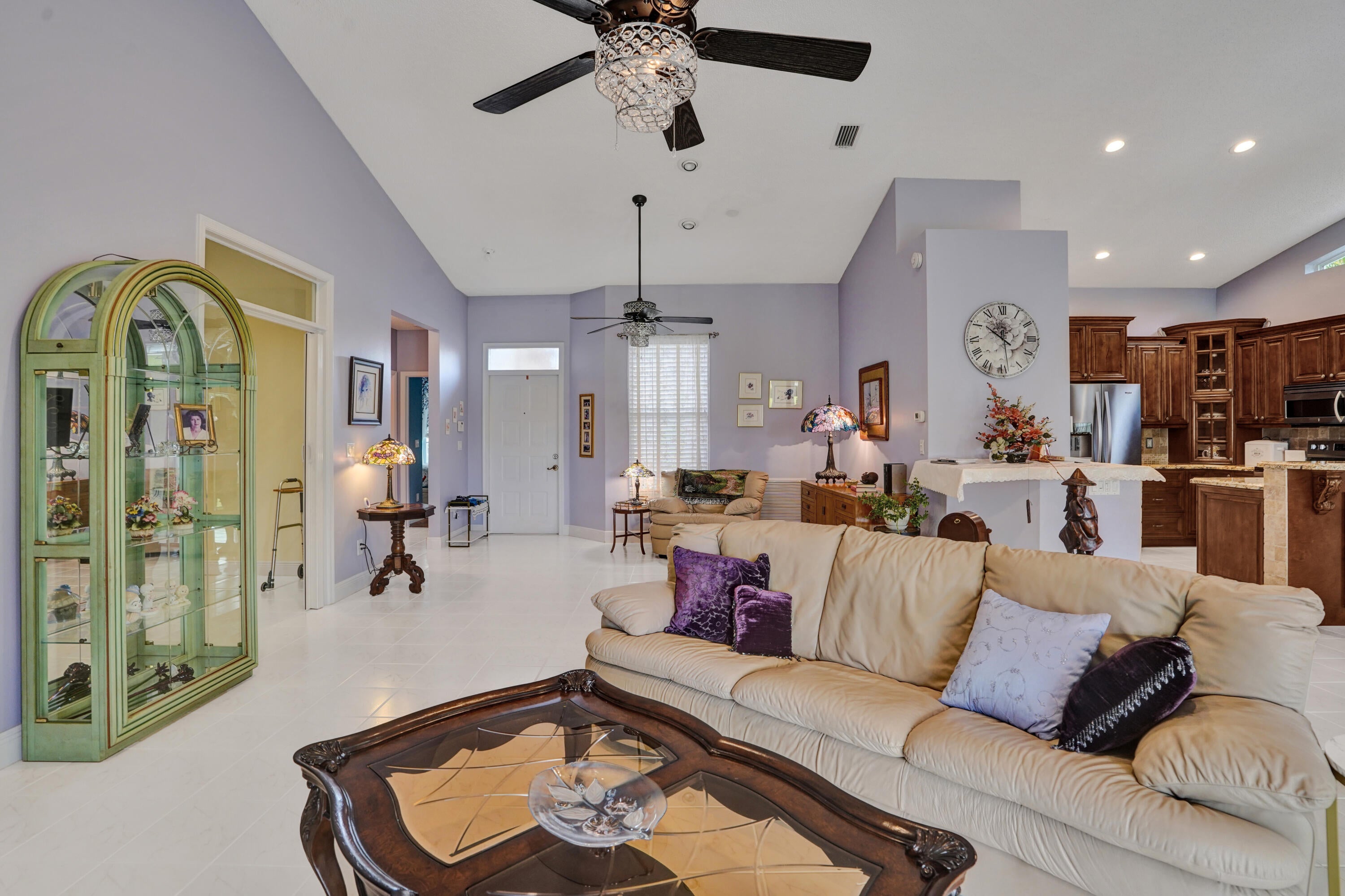 7204 ASHFORD Lane