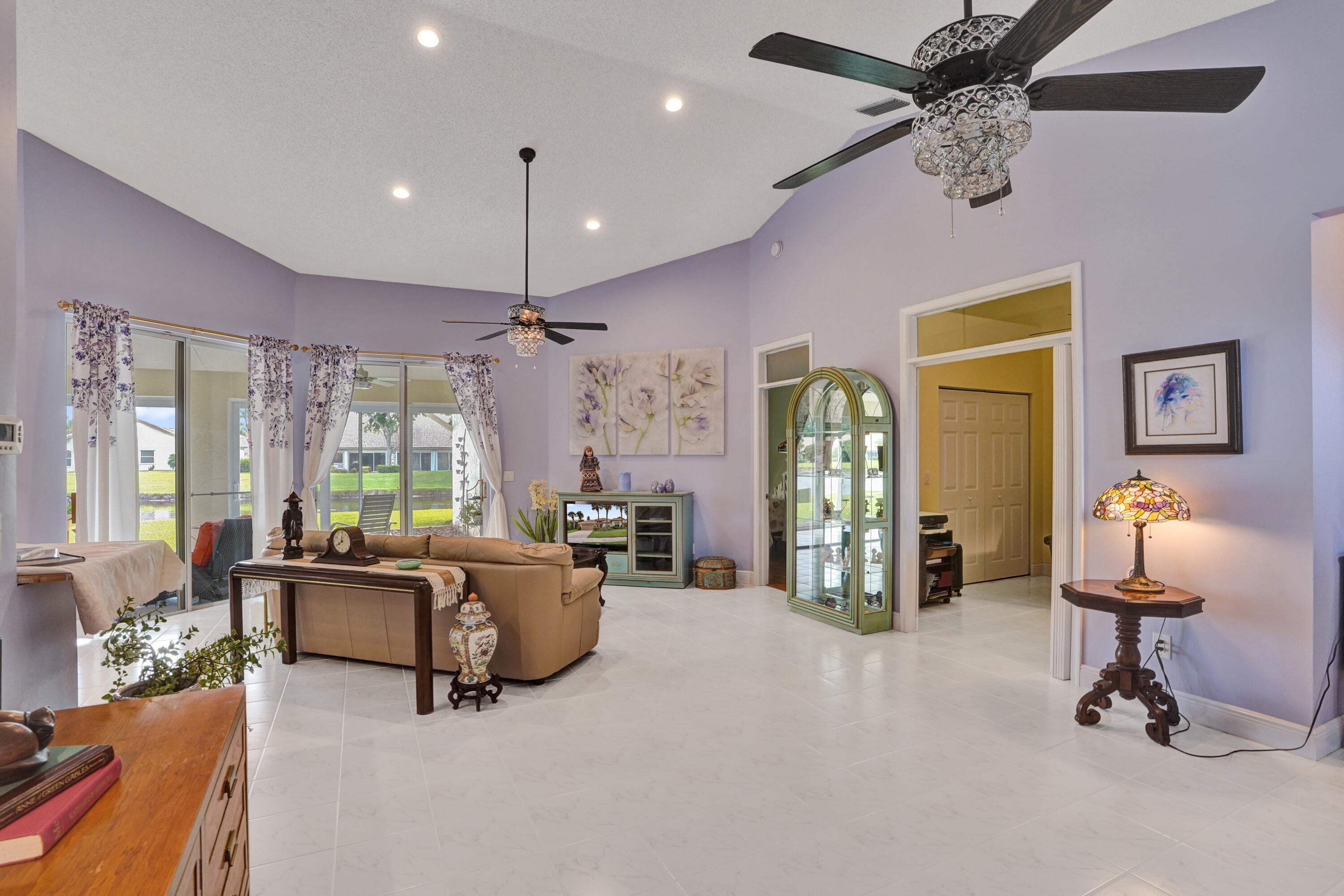 7204 ASHFORD Lane