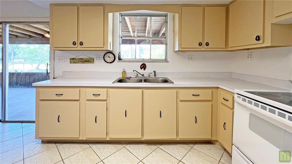 Acreage & Unrec - Residential