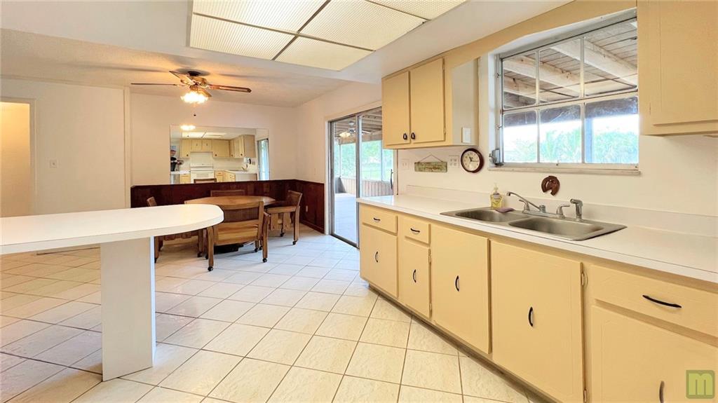 Acreage & Unrec - Residential