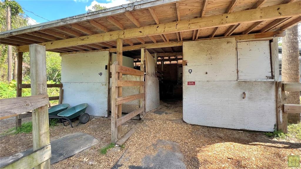 Acreage & Unrec - Residential