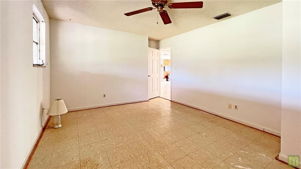 Acreage & Unrec - Residential