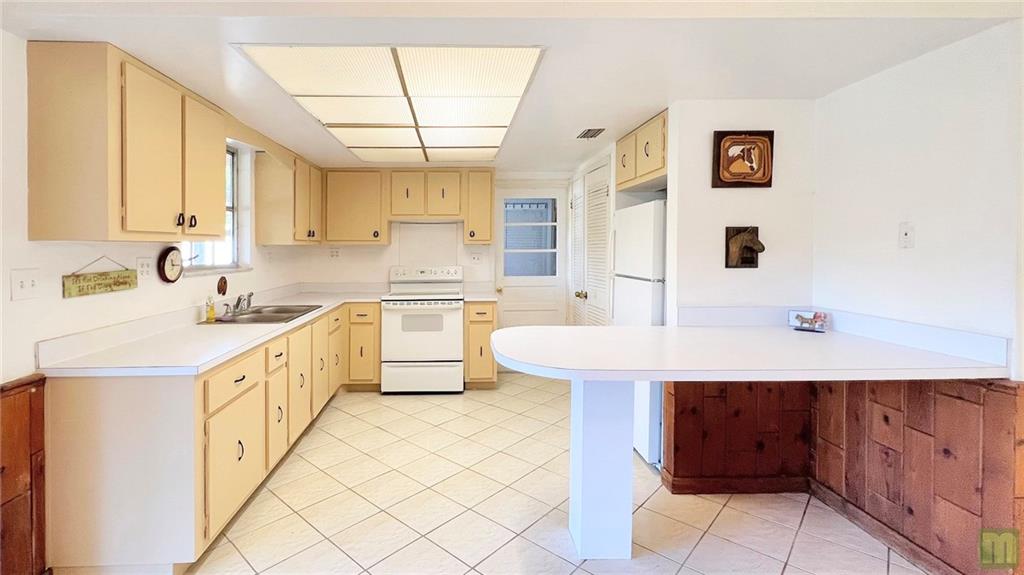 Acreage & Unrec - Residential