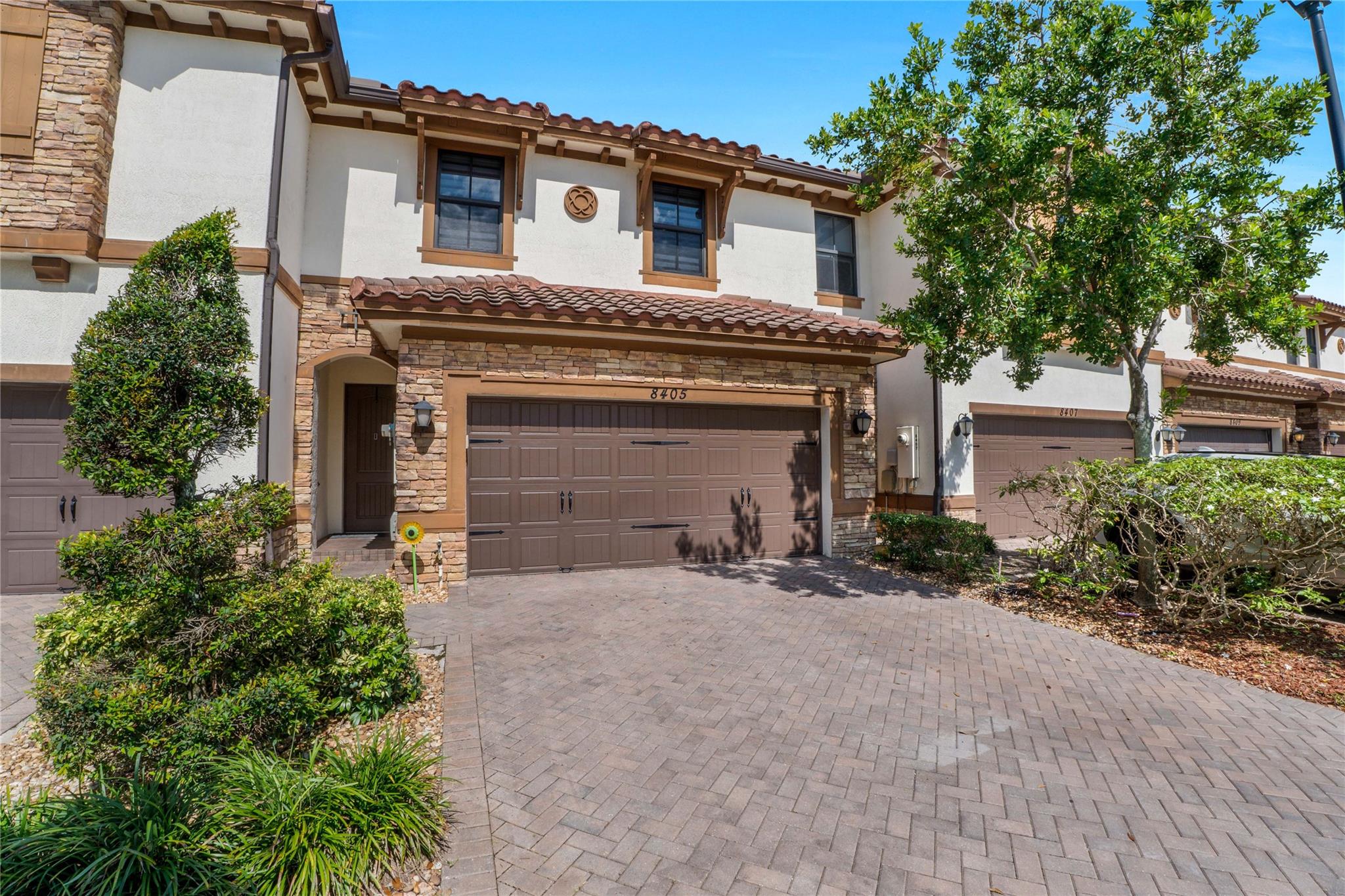 8405 Lakeview Trl