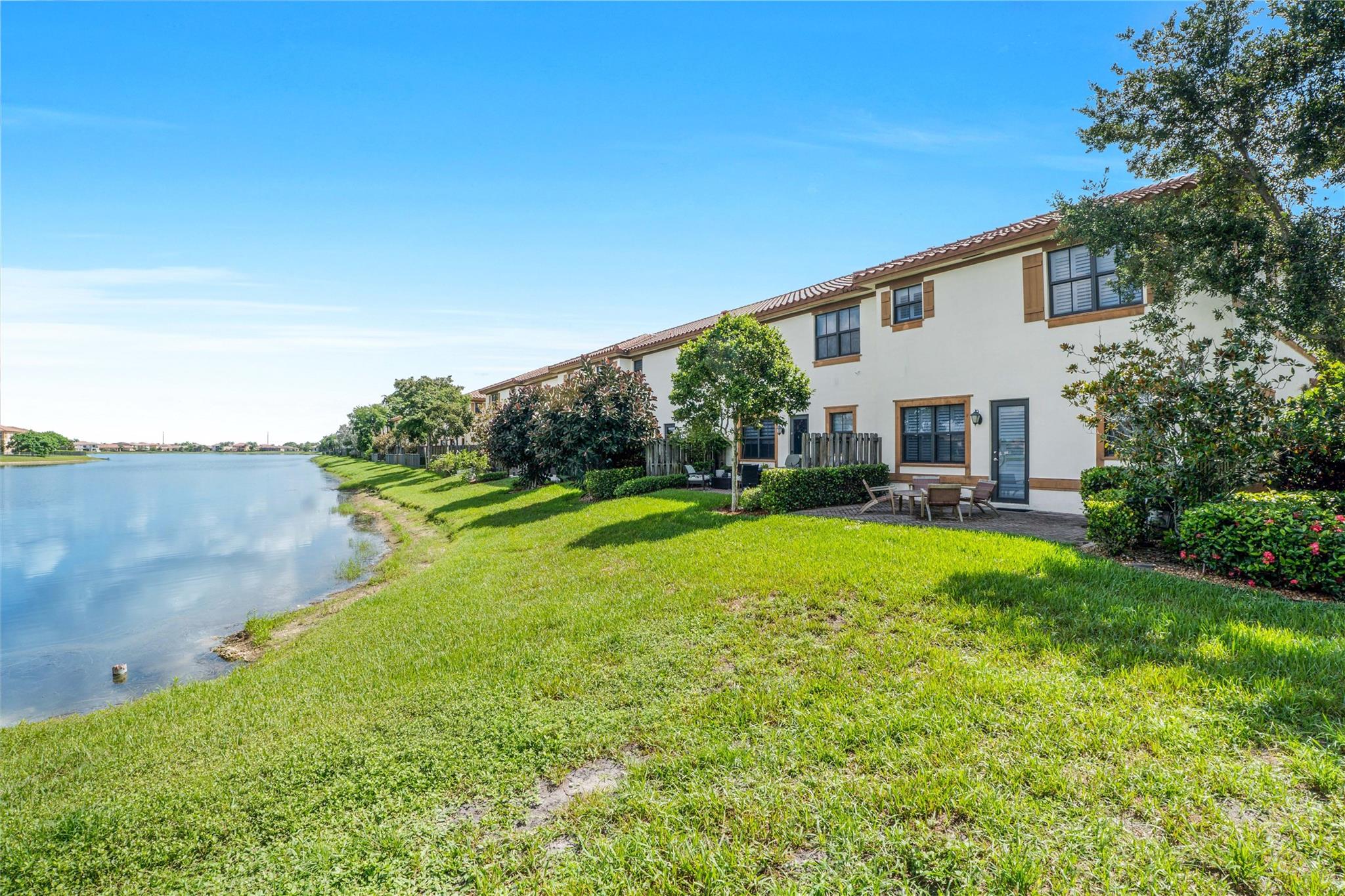 TOWN PARC AT MIRA LAGO - Residential