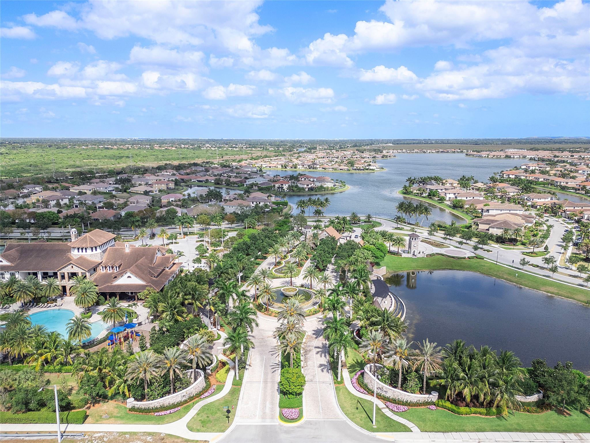 TOWN PARC AT MIRA LAGO - Residential