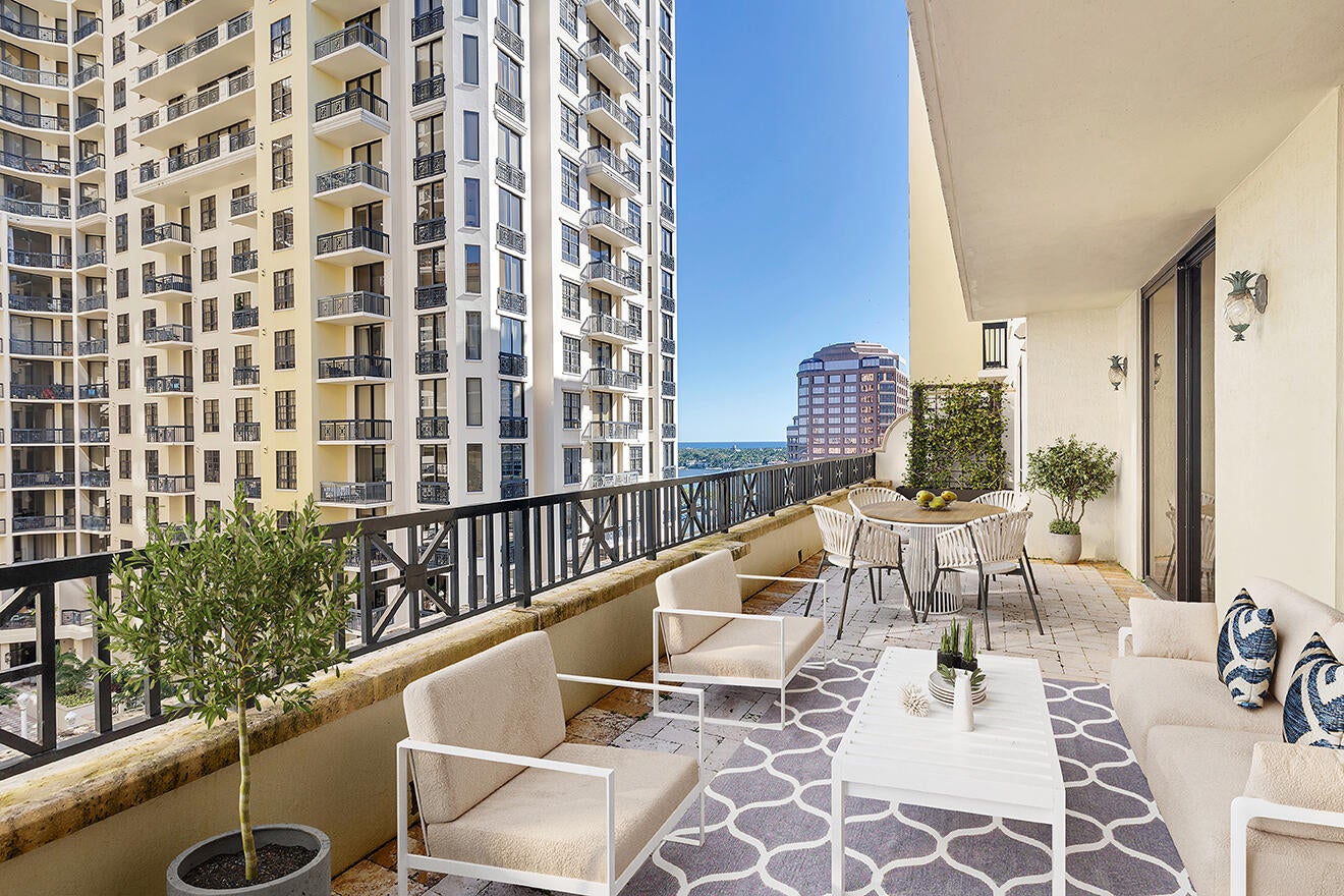 801 S OLIVE Avenue 1111