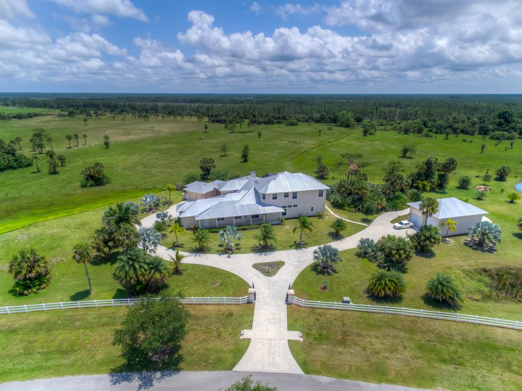 TRAILSIDE - Residential