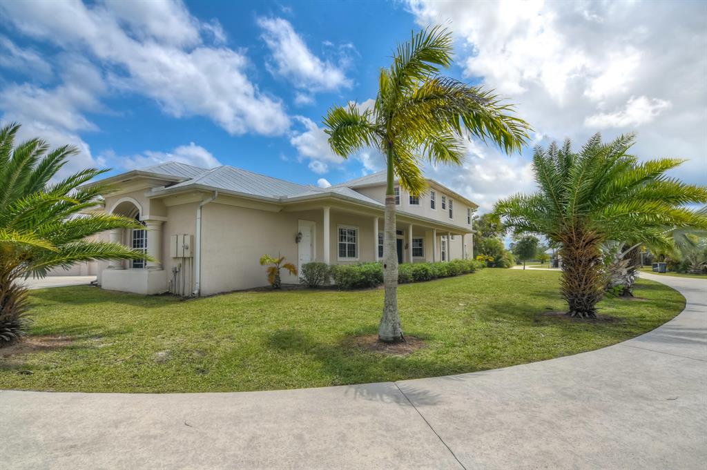 TRAILSIDE - Residential