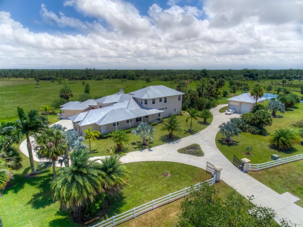 TRAILSIDE - Residential