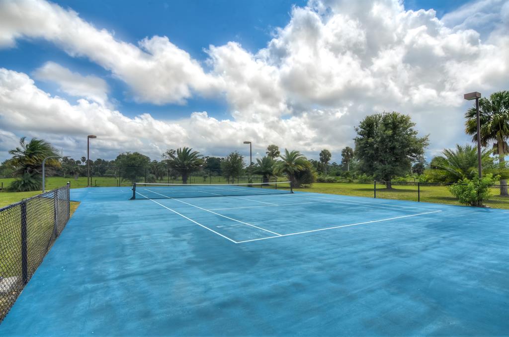 TRAILSIDE - Residential