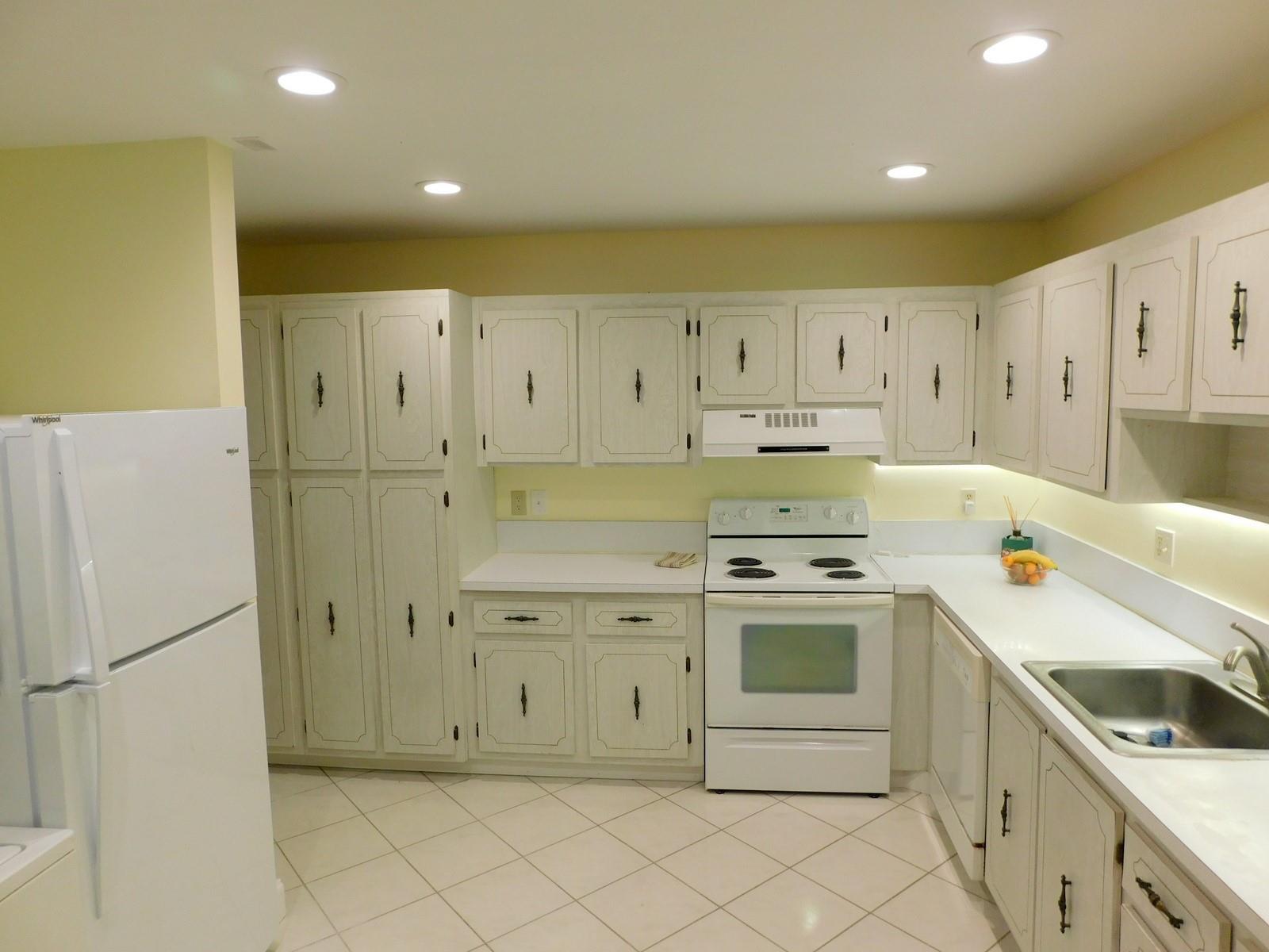 1740 NW 19th Ter 201