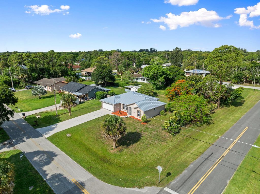 Photo of 5609 Sunset Boulevard, Fort Pierce, FL 34982 (MLS # R11093517)