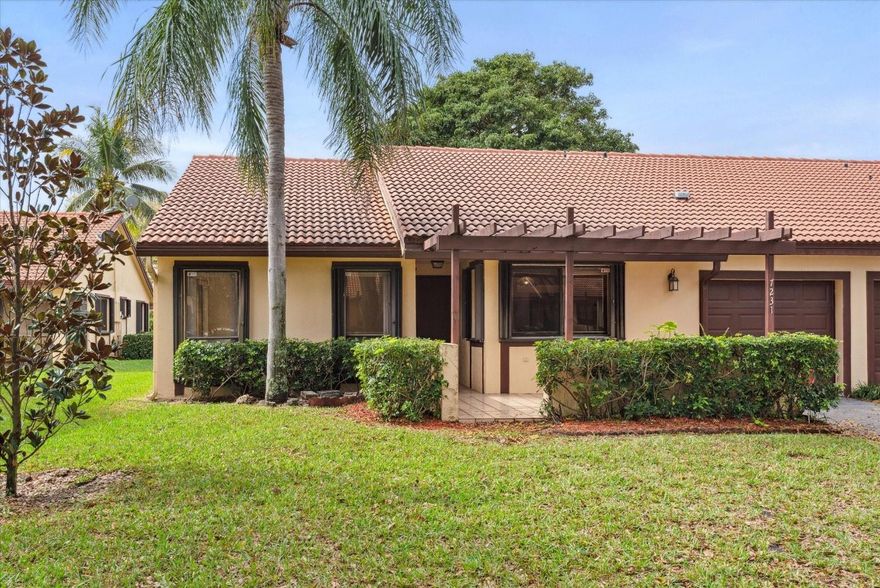 Reduced $14,100.!Hurry & see this 2 bedroom, 2 bathroom plus den villa with a 1 car garage and an extra-long driveway that would accommodate two more cars.  Located in the well-maintained community of Lake Colony, offering a community pool and tennis courts. This villa has just been freshly painted inside, has vaulted ceilings in the living, dining area and den, stainless steel appliances in kitchen, full size washer and dryer in large walk-in closet, bathrooms updated over time with lovely vanities, fabulous location backing to large green space shared by homeowners.  No renting allowed for first 36 months of ownership. Pet friendly community!  Monthly maintenance covers roof repairs or replacement if needed, insurance on the exterior of the bldg., reserves, lawn maintenance,& amenities. 2/2 villa with a den and a one car garage.  Extra-long driveway provides parking for two more cars, back to back.Interior repainted.  Very spacious with 1,492 square feet of air-conditioned living space.