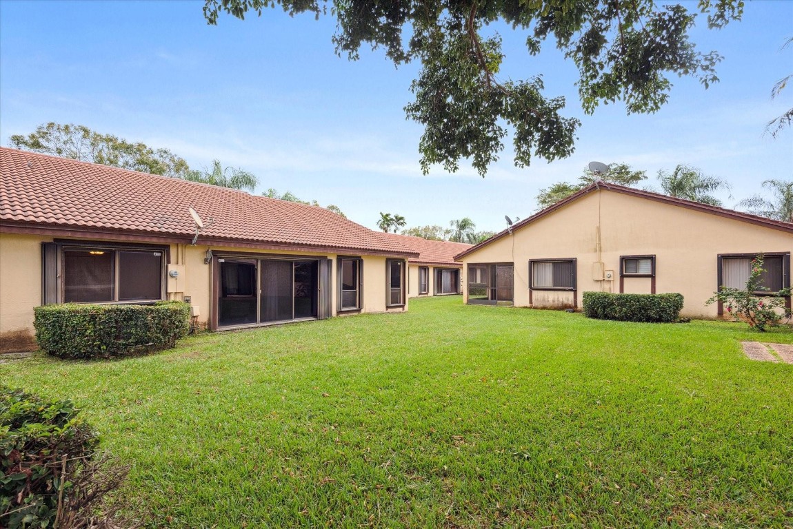 Lake Colony - Residential