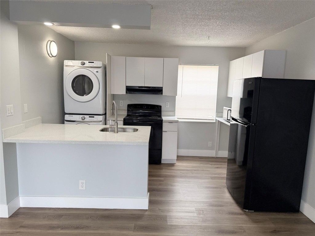 Photo of 1015 NE 17th Avenue #101, Fort Lauderdale, FL 33304 (MLS # F10493670)