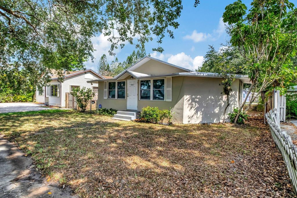 Photo of 1721 Roosevelt Street, Hollywood, FL 33020 (MLS # F10437950)