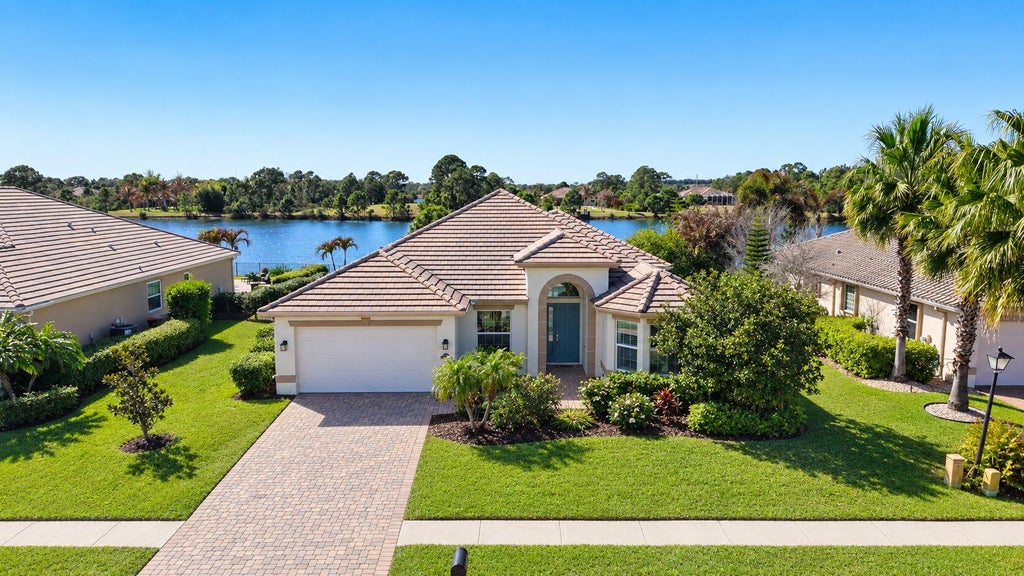 Photo of 7621 Fieldstone Ranch Square, Vero Beach, FL 32967 (MLS # B26077375)