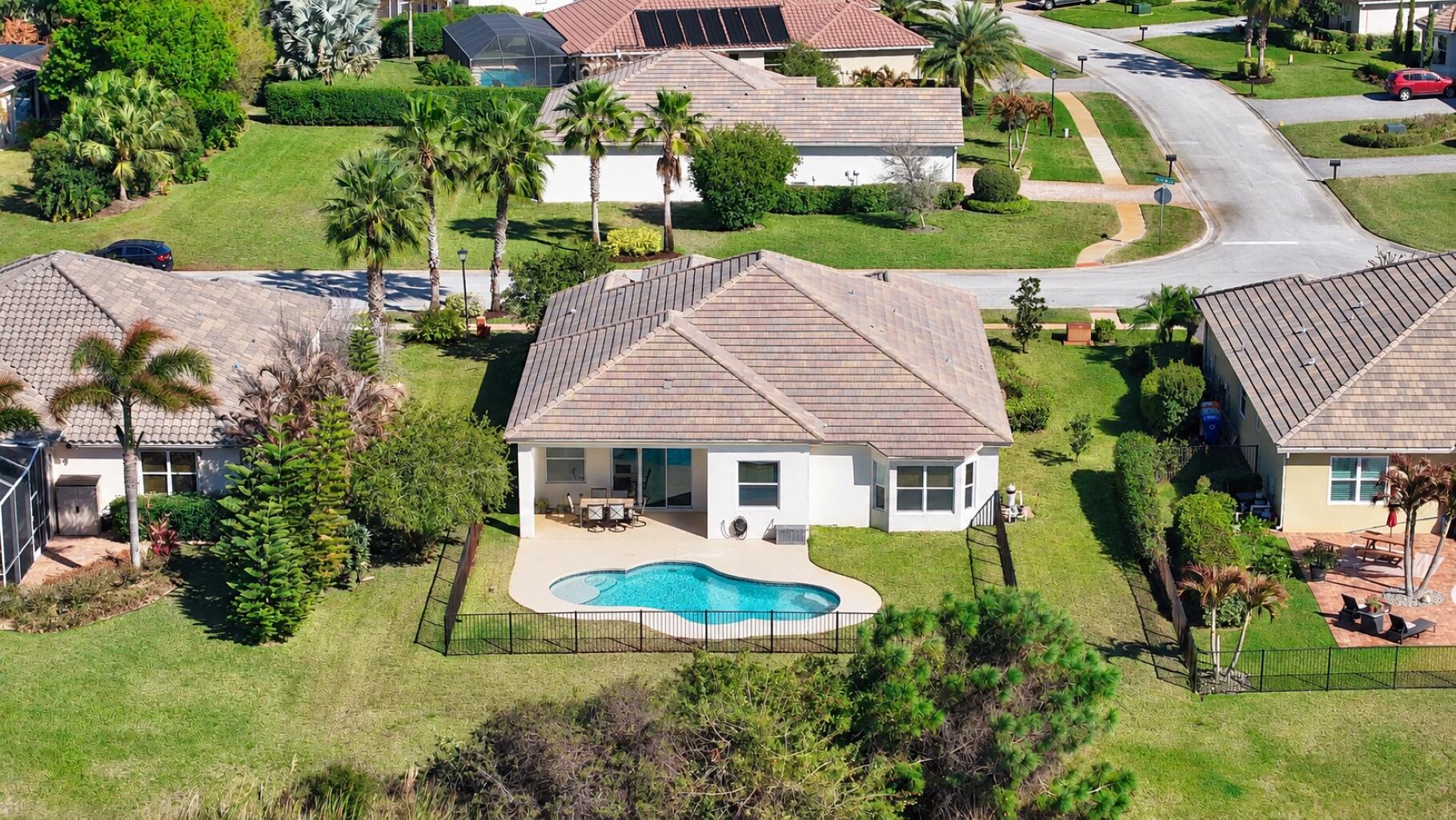 7621 Fieldstone Ranch Square